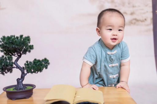 石狮满月宝宝头围多少正常